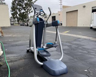 Precor 835 AMT With Open Stride (Delivery Included)