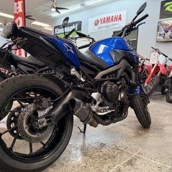 2016 YAMAHA FZ-09