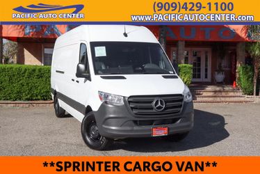 2025 Mercedes-Benz Sprinter 2500