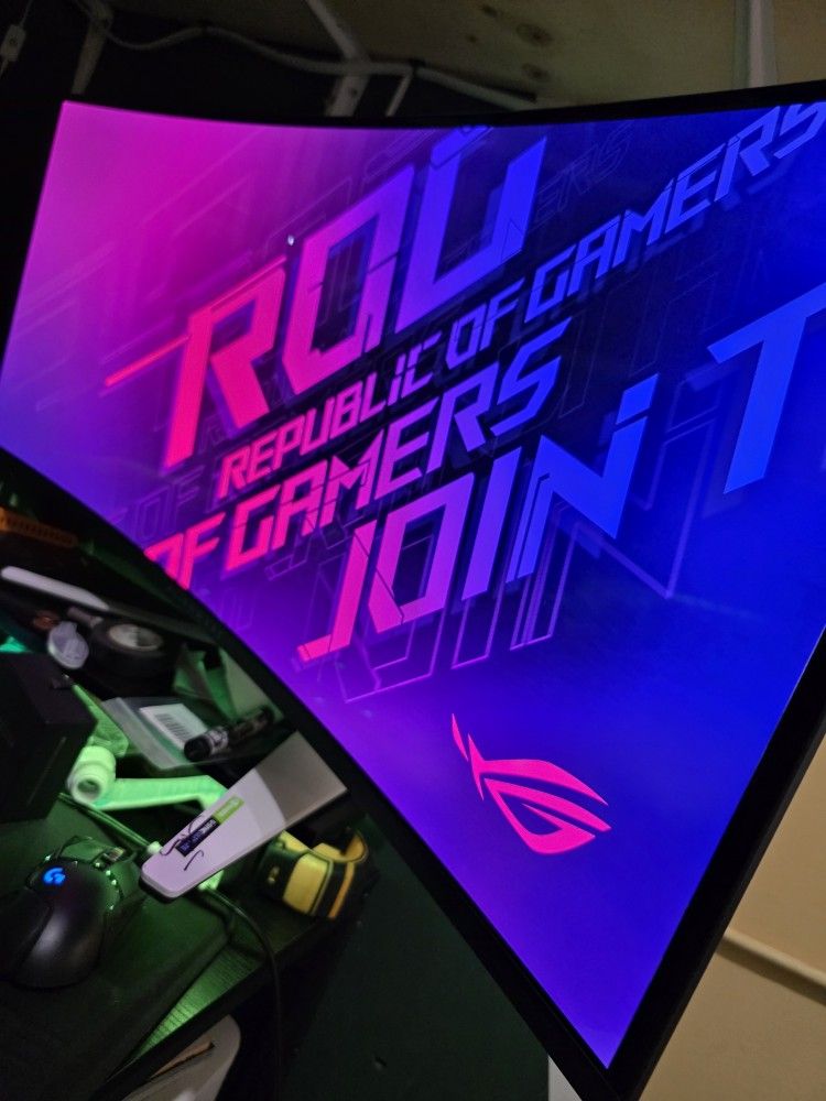 Ultrawide Curved Monitor