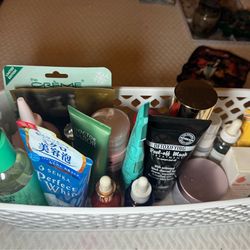 Skincare Bundle 🧴✨ Toners, Serums, Cleansers – Great Deal!