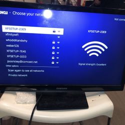 32” 4K Samsung TV W/Remote (Price Reduced)