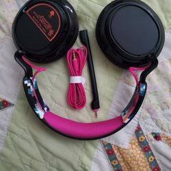 Skull Candy gaming headphones