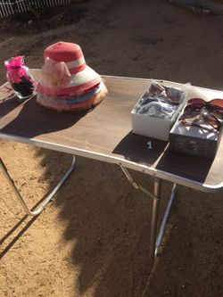 Jewelry, hats and glasses