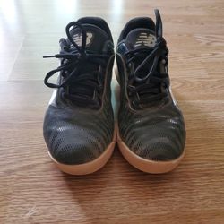 New Balance Baseball Cleats, size 4.5