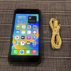 Unlocked iPhone 8 Plus 64 GB In Black