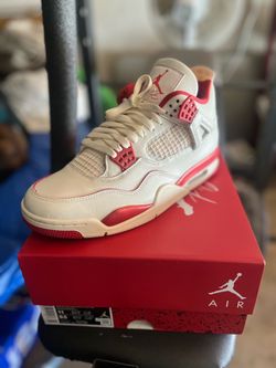 Jordan 4s