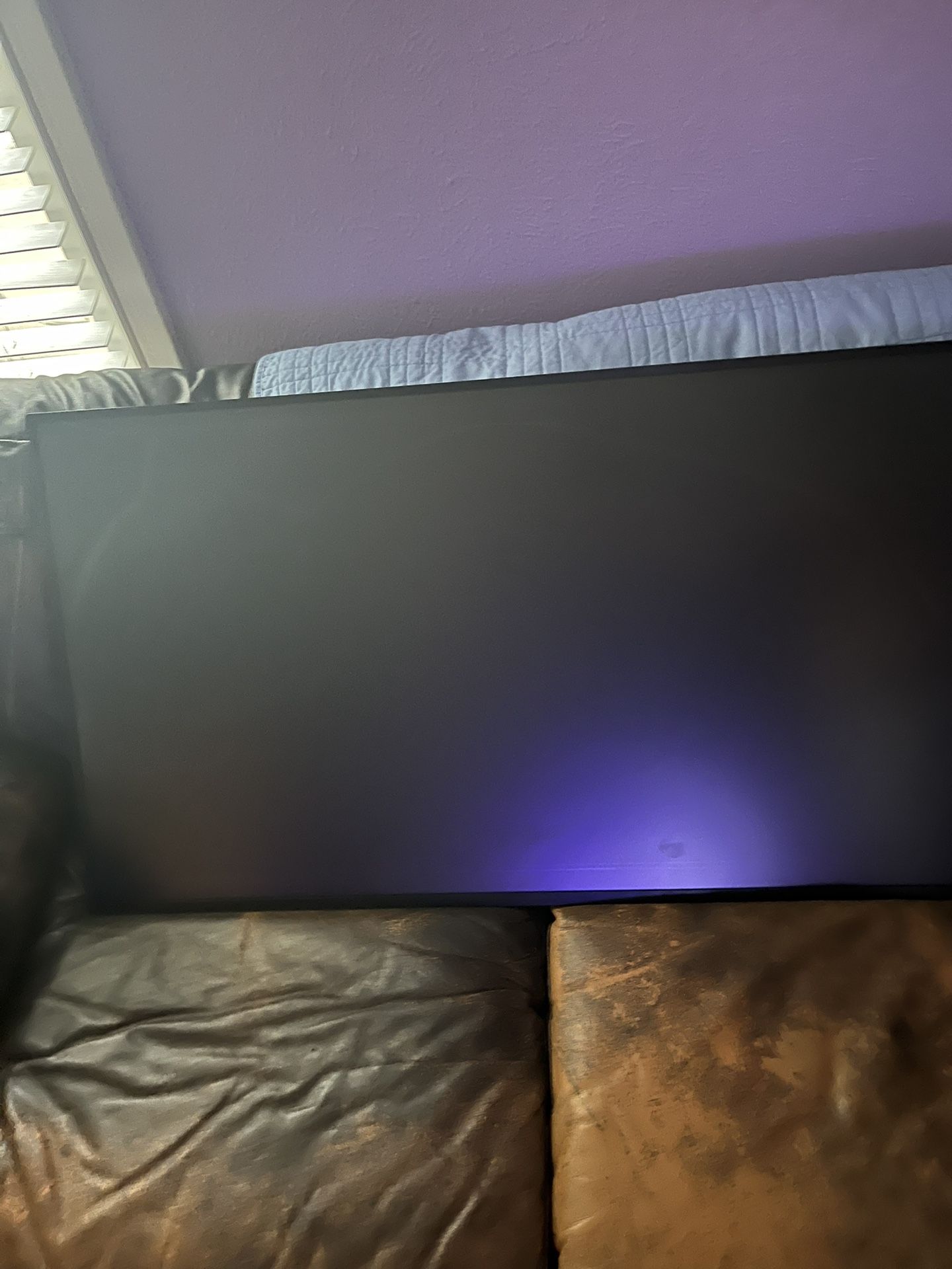 43” UH5F LG Monitor/TV 