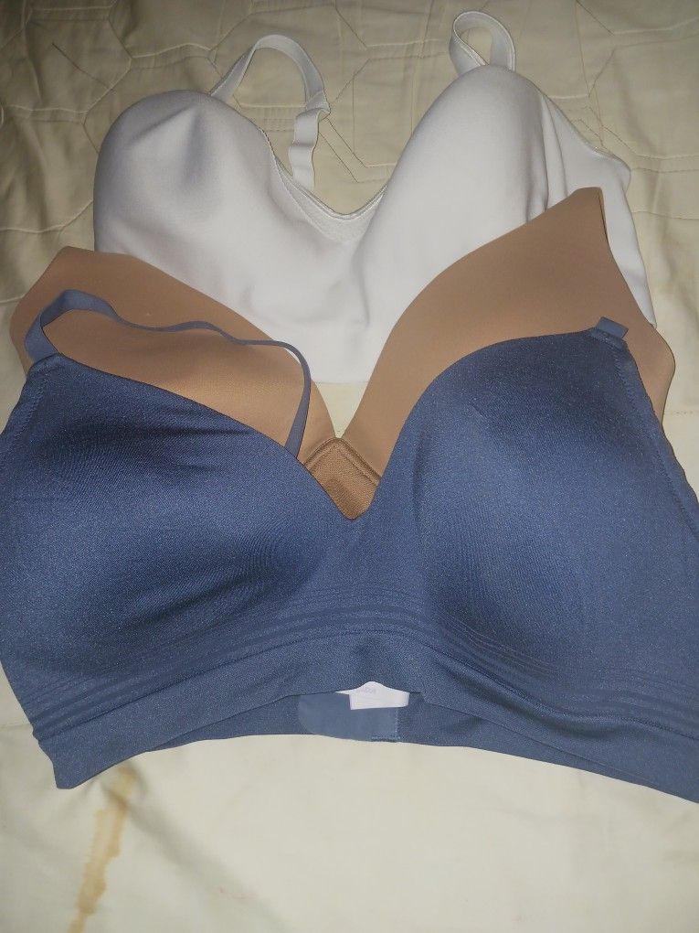 FOR SELL 3 BRA'S & SIZE XXXL ........πππ