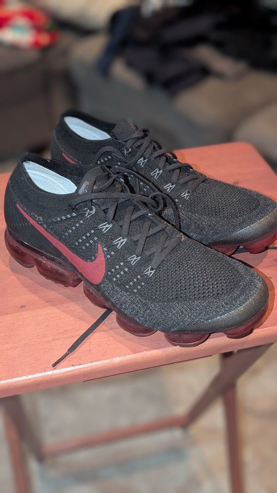 Nike Air VaporMax Bred