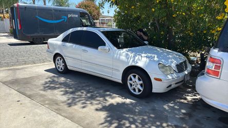 2002 Mercedes-Benz C-Class