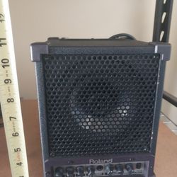 ROLAND CUBE MONITOR GUITAR AMPLIFIER LIKE NEW