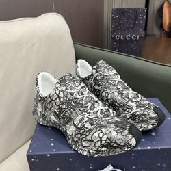 Gucci  shoes