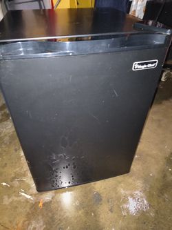 Magic Chef Mini Fridge