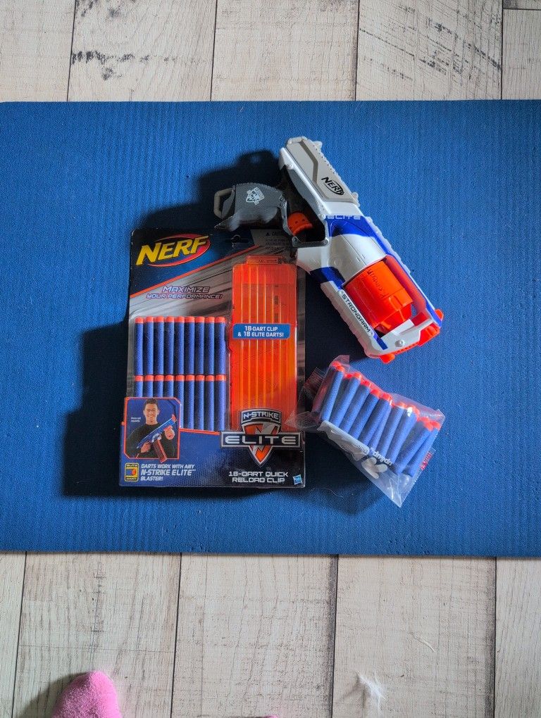 Nerf N-Strike Elite Strongarm Gun, a Brand New Pack of Bullets And Clip