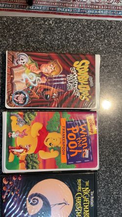 Halloween & Disney VHS Lot — 5 Tapes — Pooh, Scooby-Doo, Nightmare