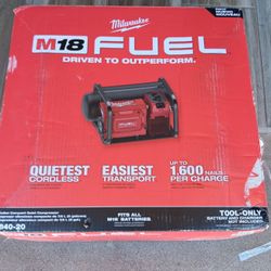 AIR COMPRESSOR MILWAUKEE TOOL ONLY