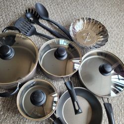 New Nonstick Cookware Set 
