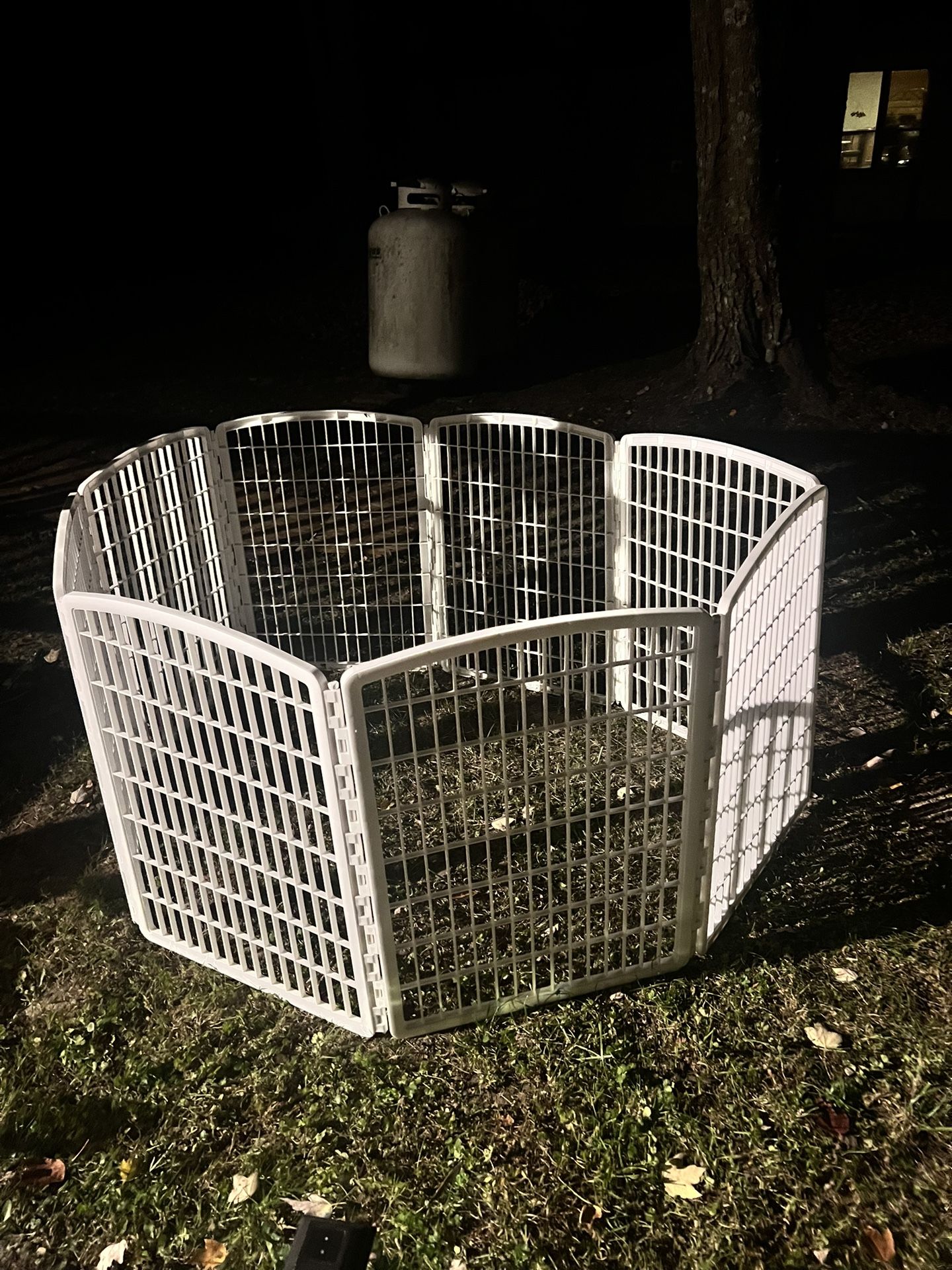 8 Panel Pin Like New
