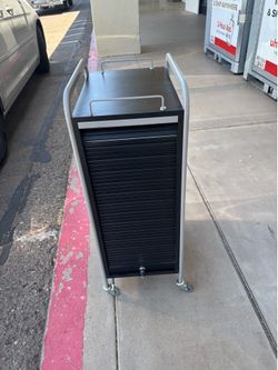 Rolling beauty cart