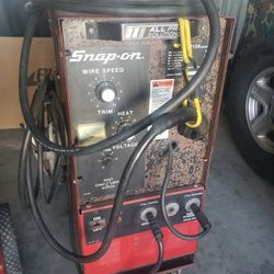 Snap-on mig welder 230 amp  for sale