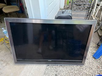 Sony Bravia 52” Full HD 1080p LCD TV – KDL-52W3000