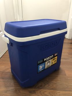 Travel cooler in good condition