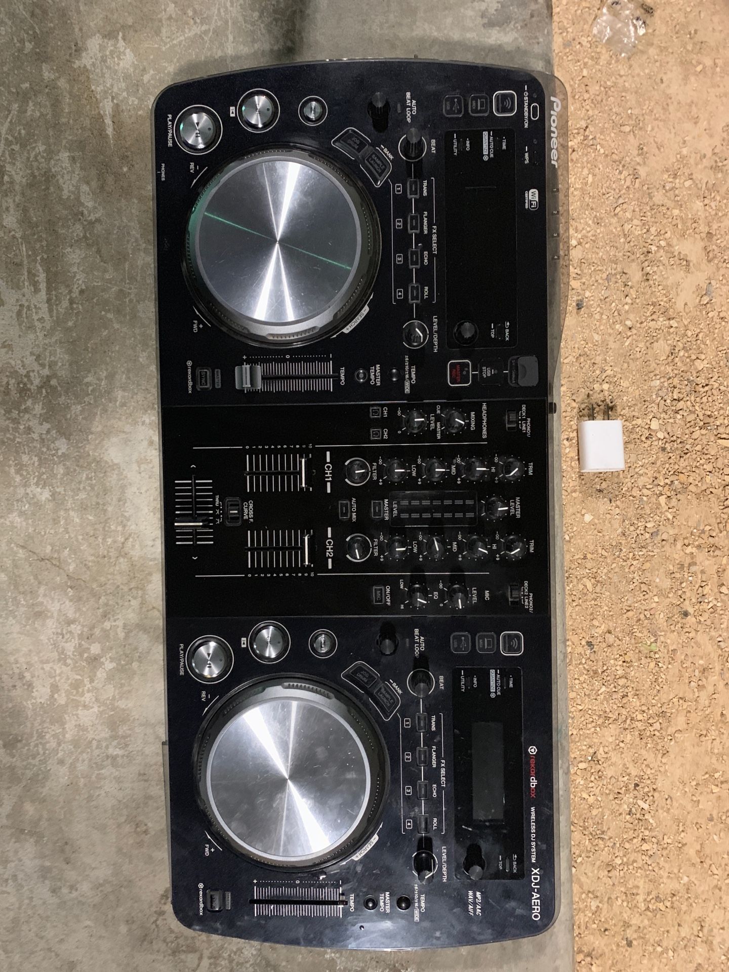 Pioneer XDJ-AERO WIFI TURNTABLE DJ