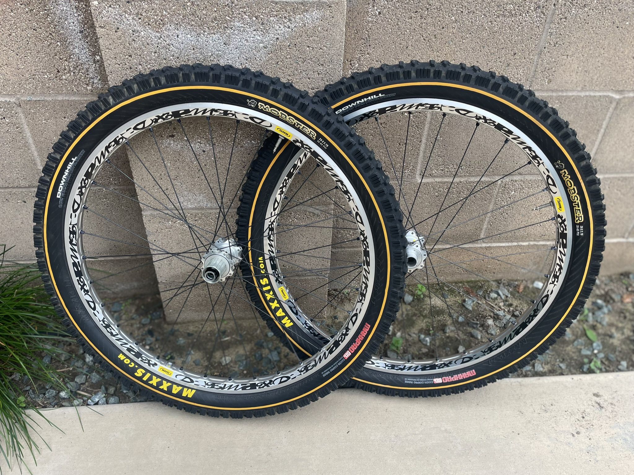 Mavic Deemax Ultimate Wheelset 26”
