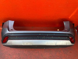 2024 2025 CHEVROLET TRAX REAR BUMPER COVER W/ REFLECTORS OEM (contact info removed)0
