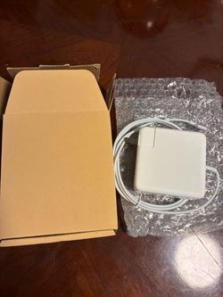 Apple MacBook USB-C Power Adapter Charger