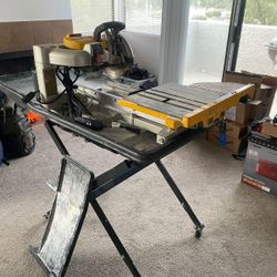 DeWalt 10in Wet Tile Saw w/Stand 