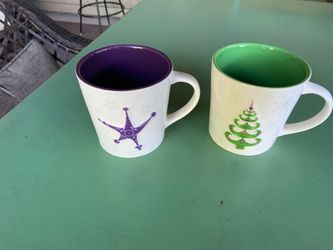Starbucks holiday mug set
