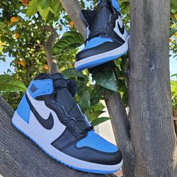 JORDAN 1 UNC TOE