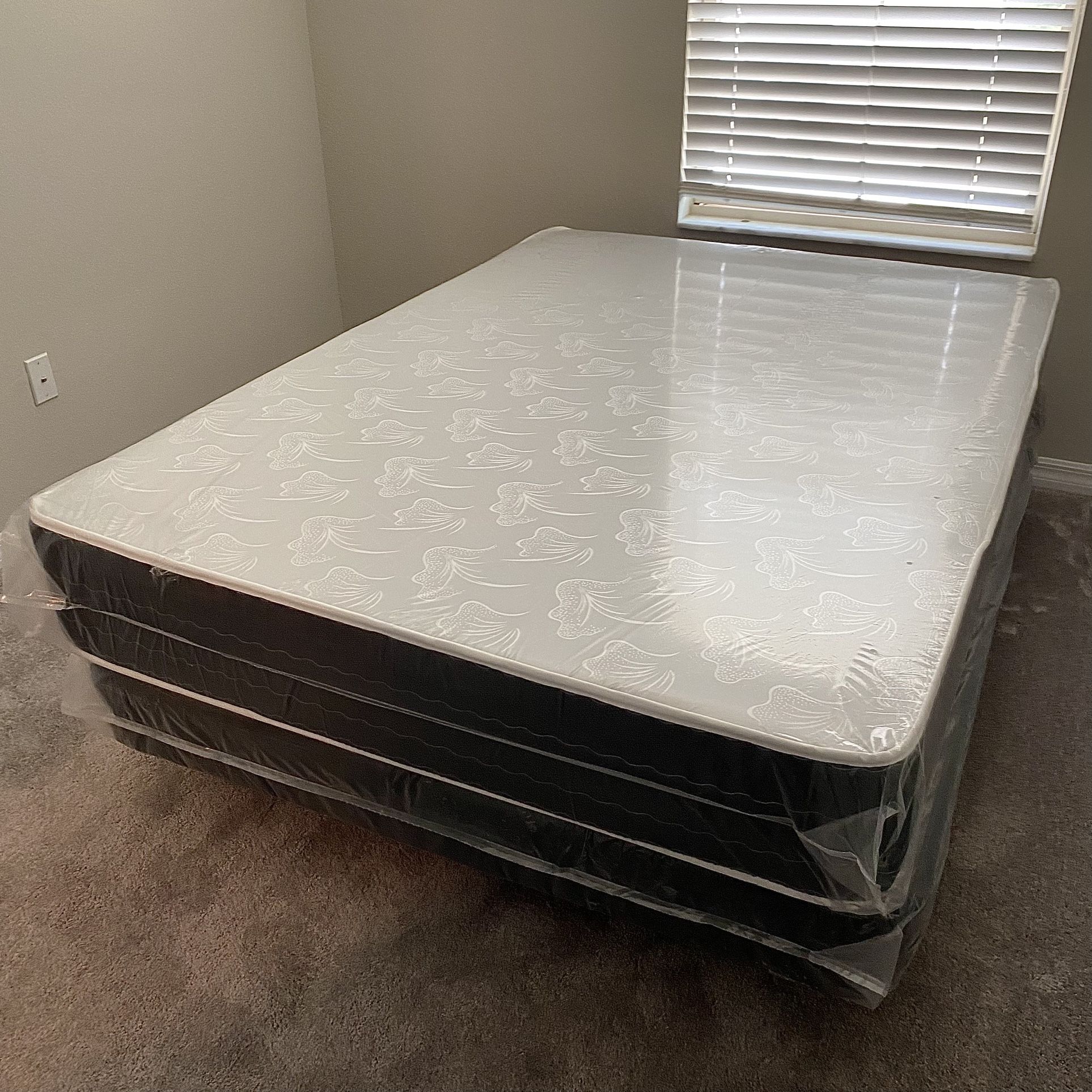 Full Size Mattress 10 Inches Thick Also Available in Twin-Queen-King New From Factory Same Day Delivery
