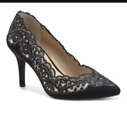 Women’s Zitah Embellished Pointed Toe Pumps 