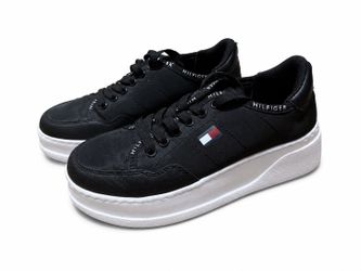 Women’s Tommy Hilfiger Black Platform Sneakers – Size 5.5 US
