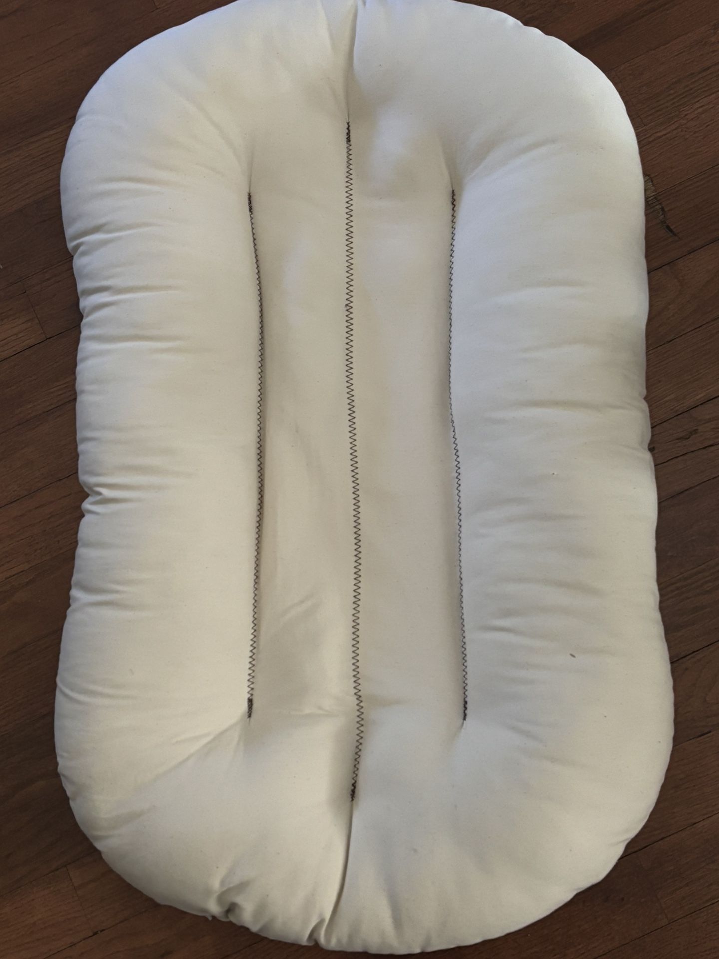 Snuggle Me Organic Beige