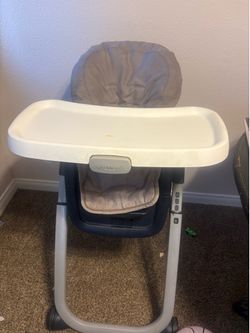 Graco  2 in 1 high chair