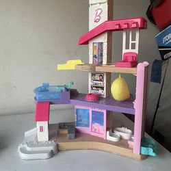Doll house
