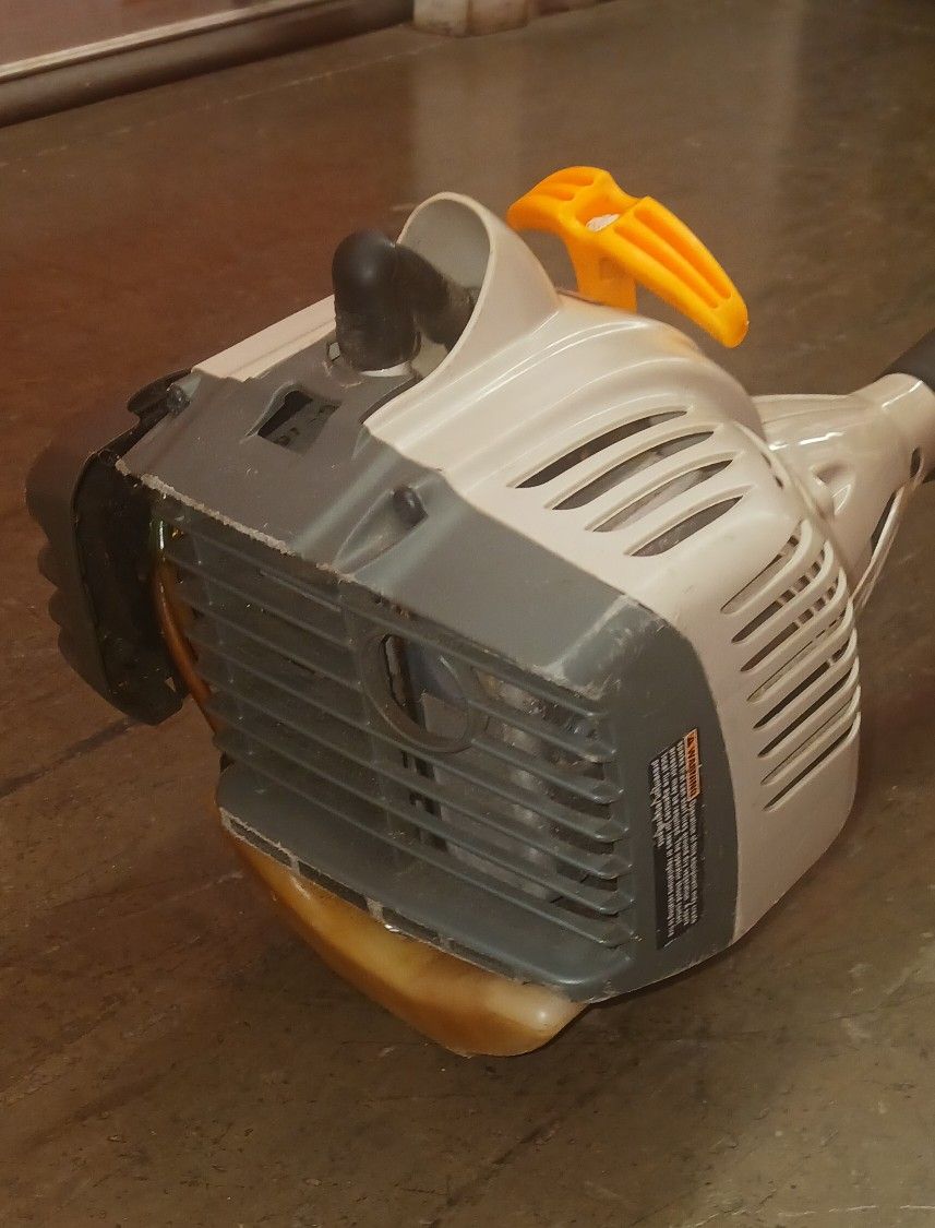 Ryobi Cs26 Gas Powered Weed Eater for Sale in Lewisville, TX OfferUp