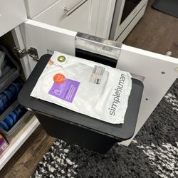 Simple Human Cabinet Door Trash Can