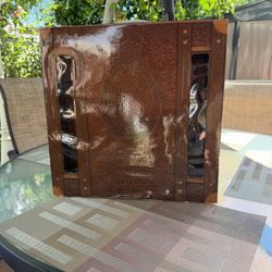 Disney Haunted Mansion Chess Set 