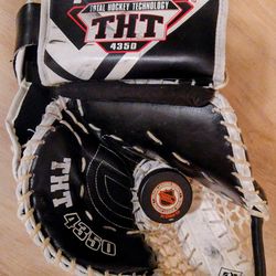 FRANKLIN THT TOTAL HOCKEY TECHNOLOGY MODEL 4350 SENIOR HOCKEY GOALIE CATCHER!!! MINTY CONDITION! DON'T MISS OUT! 🚧☝🏽🥅🏆🖤🤍❤️😍