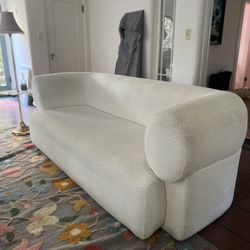 White Andromeda Sofa 