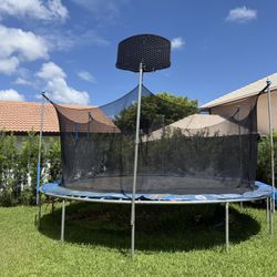 Trampoline 