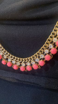 Statement necklace fashion jewelry