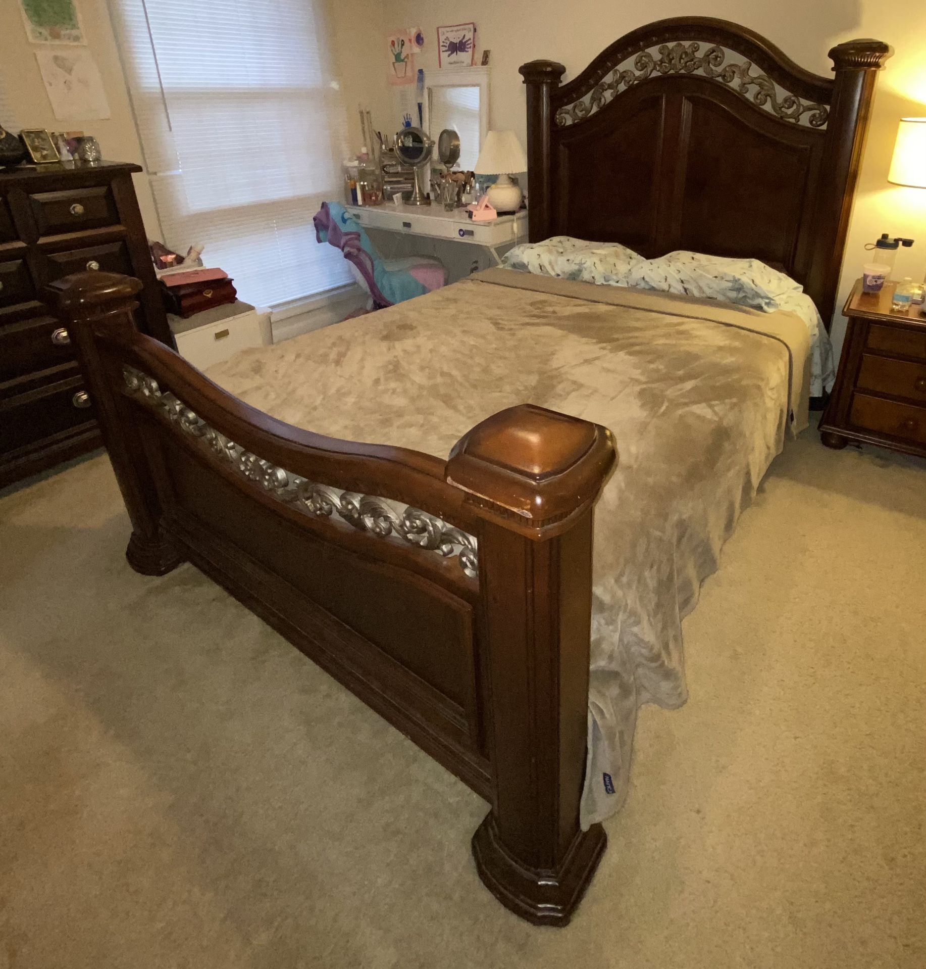 Queen Size Bed Frame Headboard Footboard ~ No Mattress Or Slats