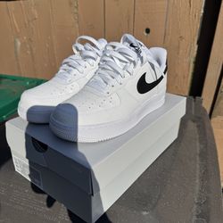 Nike Air Force 1 men 7.5 $80