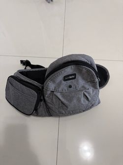 TushBaby Hip Seat Baby Carrier